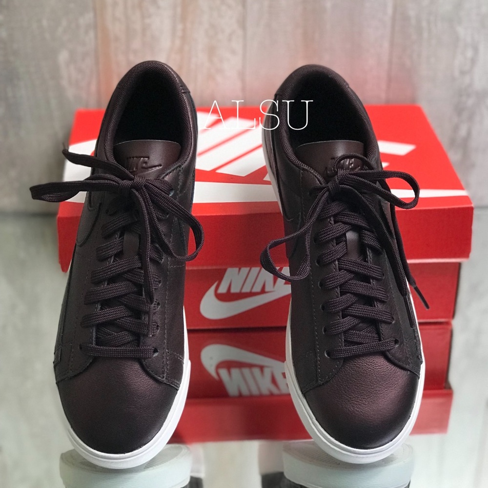 đ Santaâs Special đ Nike Blazer Low LE Mtlc Mahogany Womens AUTHENTIC Size 8.5 - Picture 5 of 8